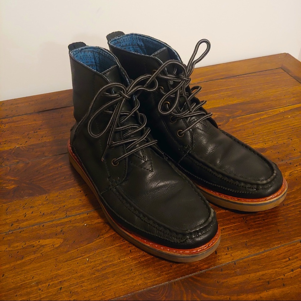 🍂TOMS Women's Leather Chukka Boots🍂